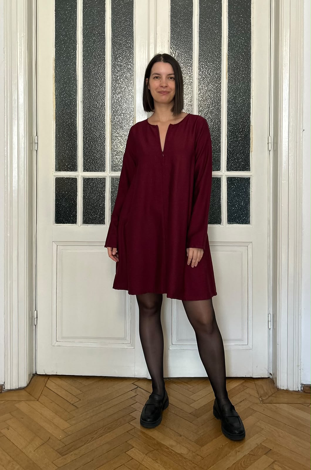 Rochie Daiana scurta, cu maneci (2)